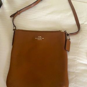 Coach crossbody purse - brown